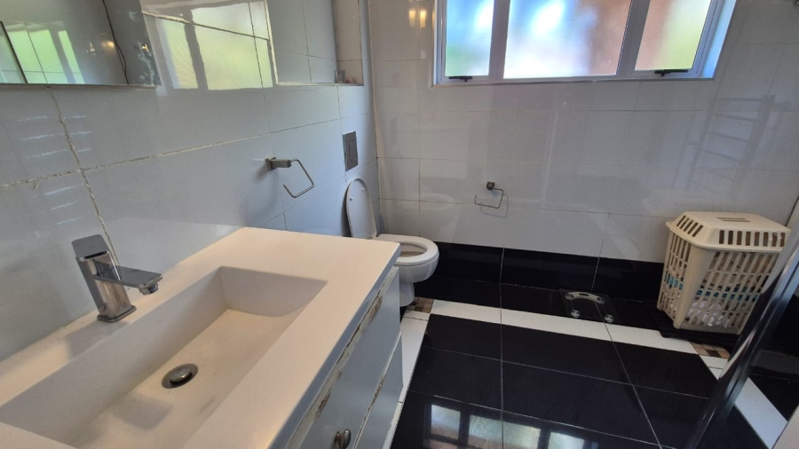 4 Bedroom Property for Sale in Bergsig Eastern Cape